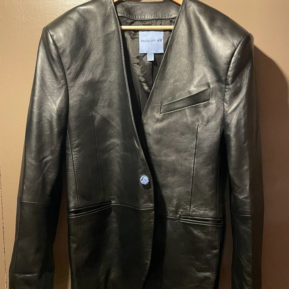 Mugler H&M Collab - Men's Defined-waist Leather Blazer  - Size 48R - Picture 2 of 8